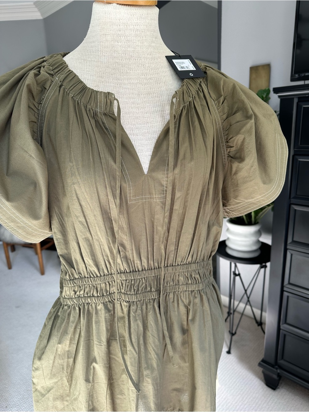 Joe's Jeans Olive Short Sleeve Gathered-Waist Midi Dress, size XL - Picture 9 of 17